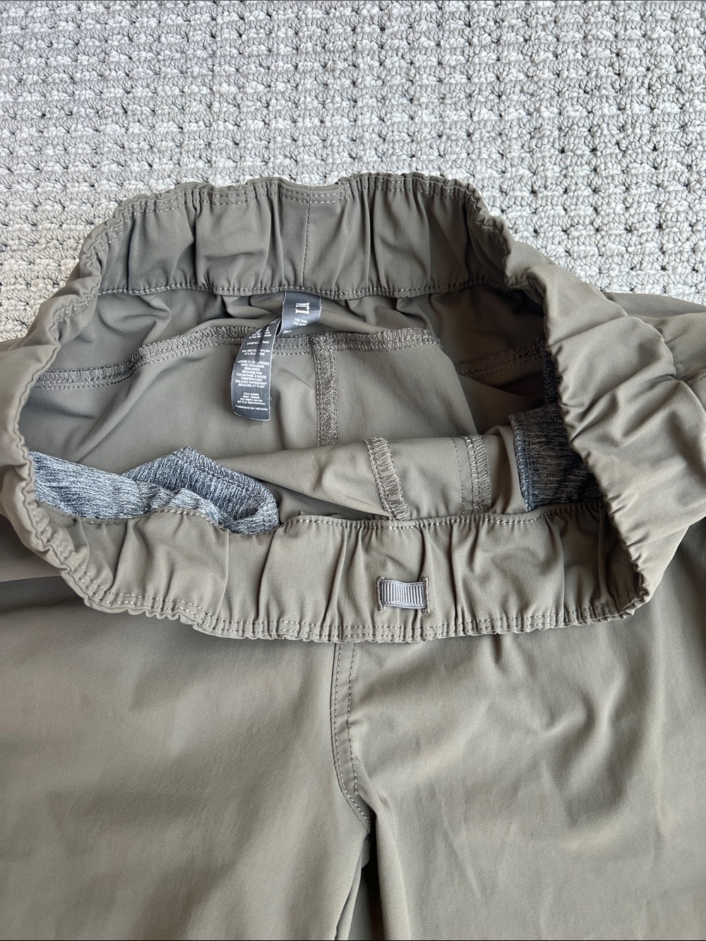 Vuori Olive Green Track Pants Joggers - Picture 6 of 6